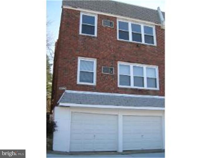 10829 Lockart Road Philadelphia, PA 19116 - Photo 3 of 8 Gallery Image 3