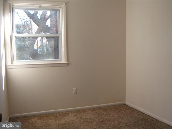 10829 Lockart Road Philadelphia, PA 19116 - Photo 8 of 8 Gallery Image 8