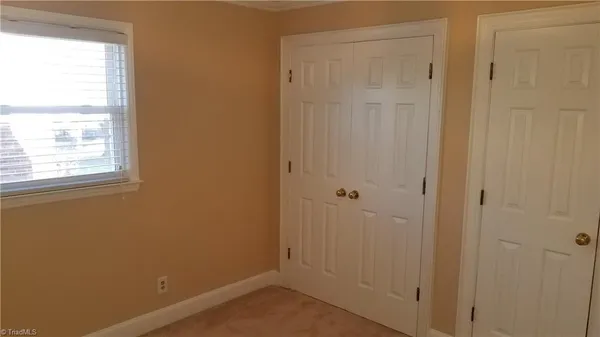 $1,595 | 2512 Burgundy Drive, Greensboro, NC 27407