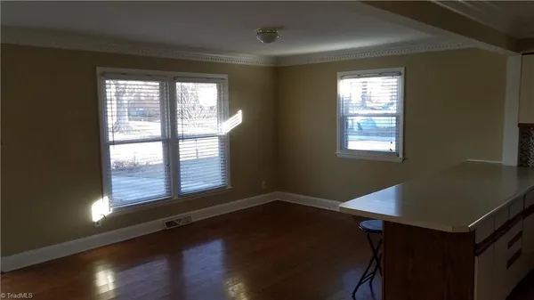 $1,595 | 2512 Burgundy Drive, Greensboro, NC 27407