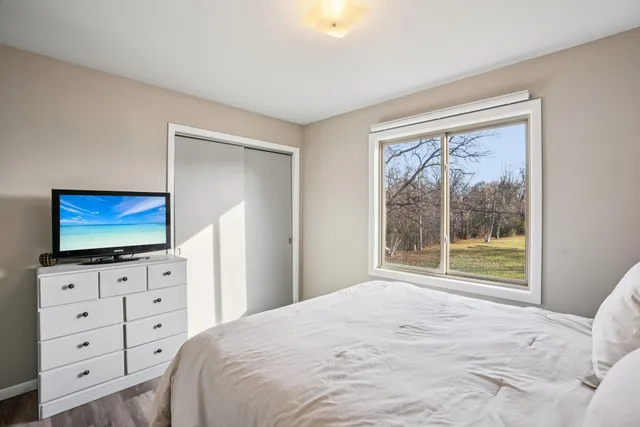 $569,999 | 4646 South 124th Street, Greenfield, WI 53228