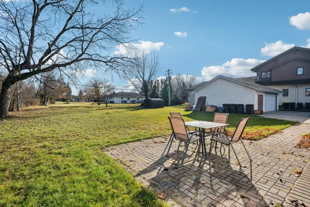 $569,999 | 4646 South 124th Street, Greenfield, WI 53228