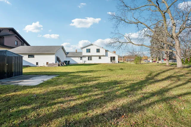 $569,999 | 4646 South 124th Street, Greenfield, WI 53228