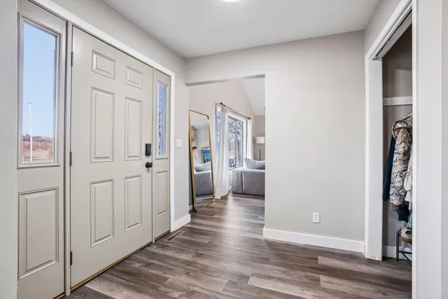 $569,999 | 4646 South 124th Street, Greenfield, WI 53228