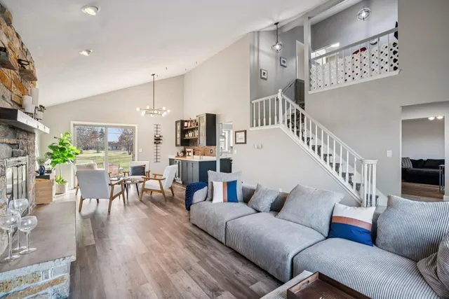 $569,999 | 4646 South 124th Street, Greenfield, WI 53228