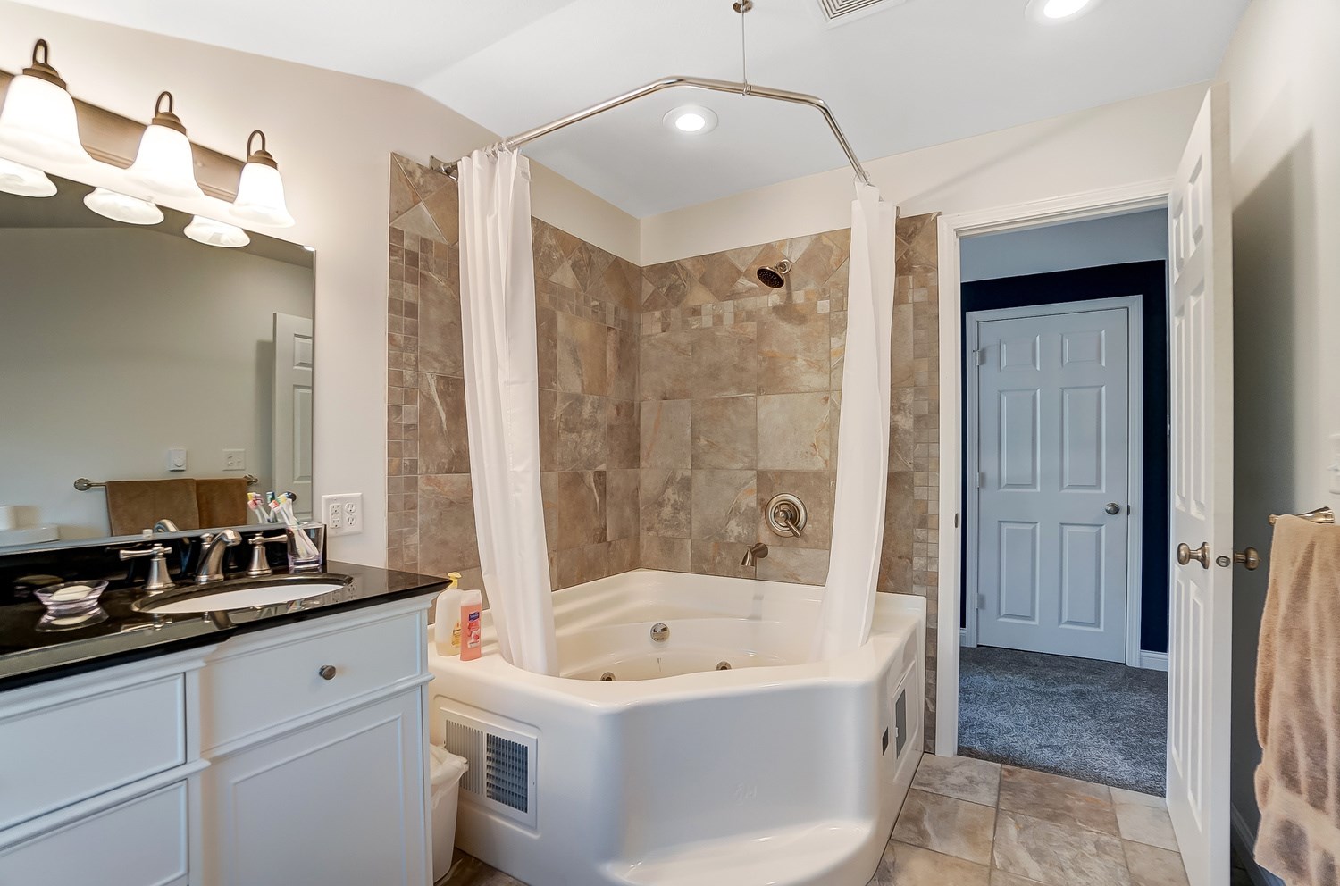 9852 Lincoln Road Syracuse, IN 46567 - Photo 15 of 23 Gallery Image 15