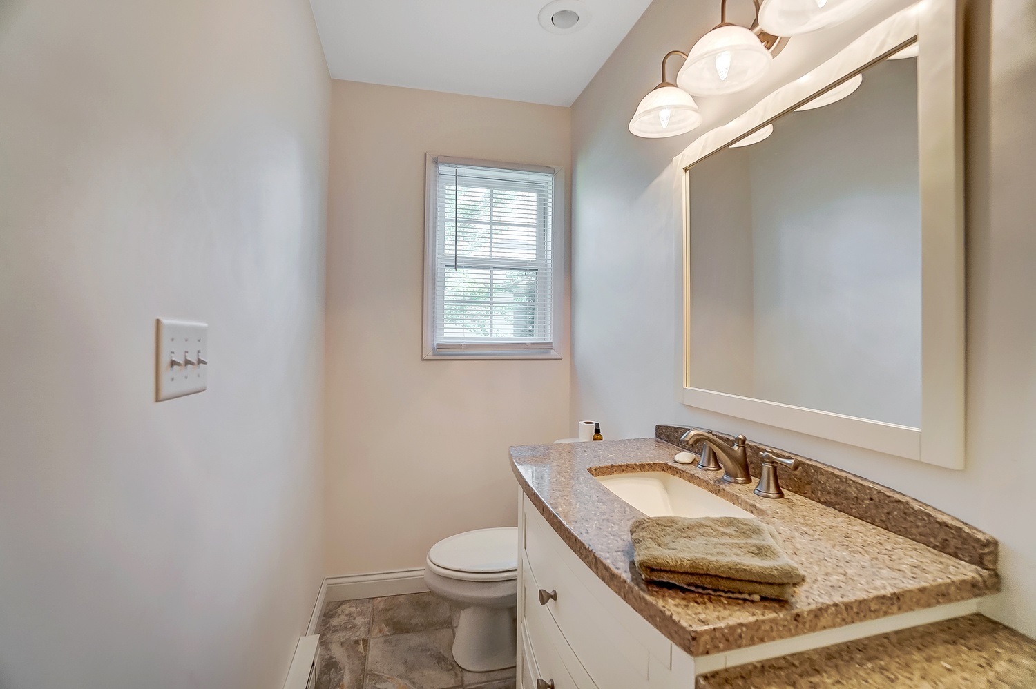 9852 Lincoln Road Syracuse, IN 46567 - Photo 10 of 23 Gallery Image 10