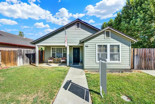 $525,000 | 613 Manzanita Way, Winters, CA 95694