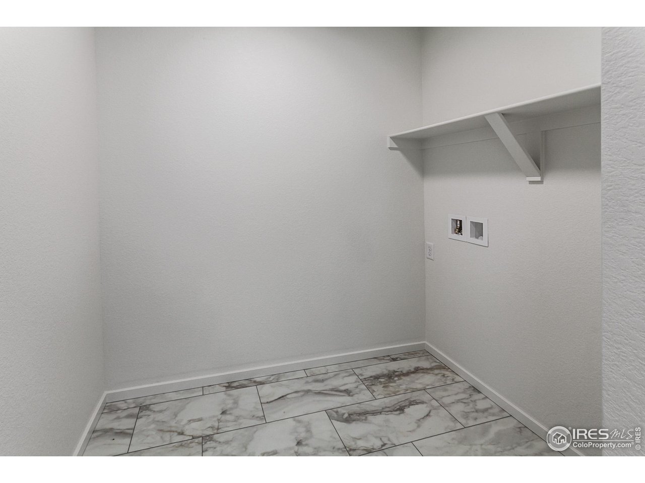 6126 Red Barn Road Fort Collins, CO 80528 - Photo 22 of 36 a view of an empty room