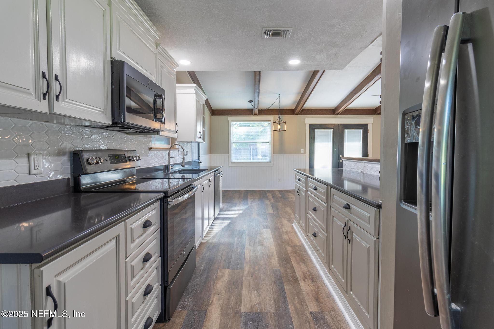 117 Horseman Club Road Palatka, FL 32177 - Photo 6 of 23 IMG_9981-HDR