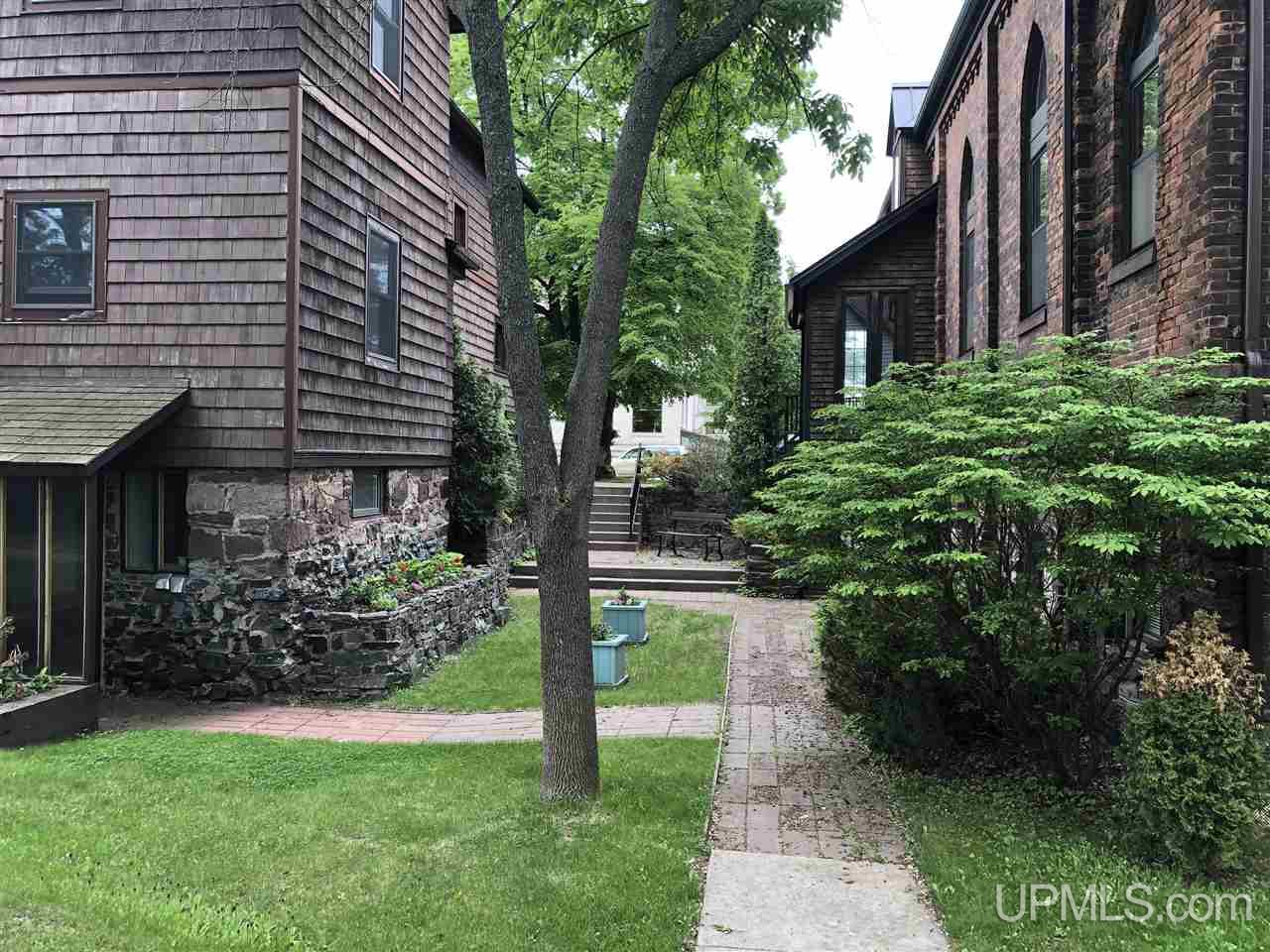122 West Ridge Street Marquette, MI 49855 - Photo 9 of 13