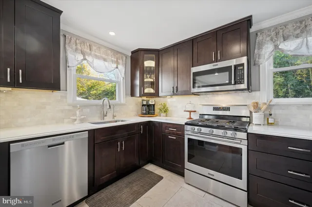 $375,000 | 607 Acorn Street, Philadelphia, PA 19128