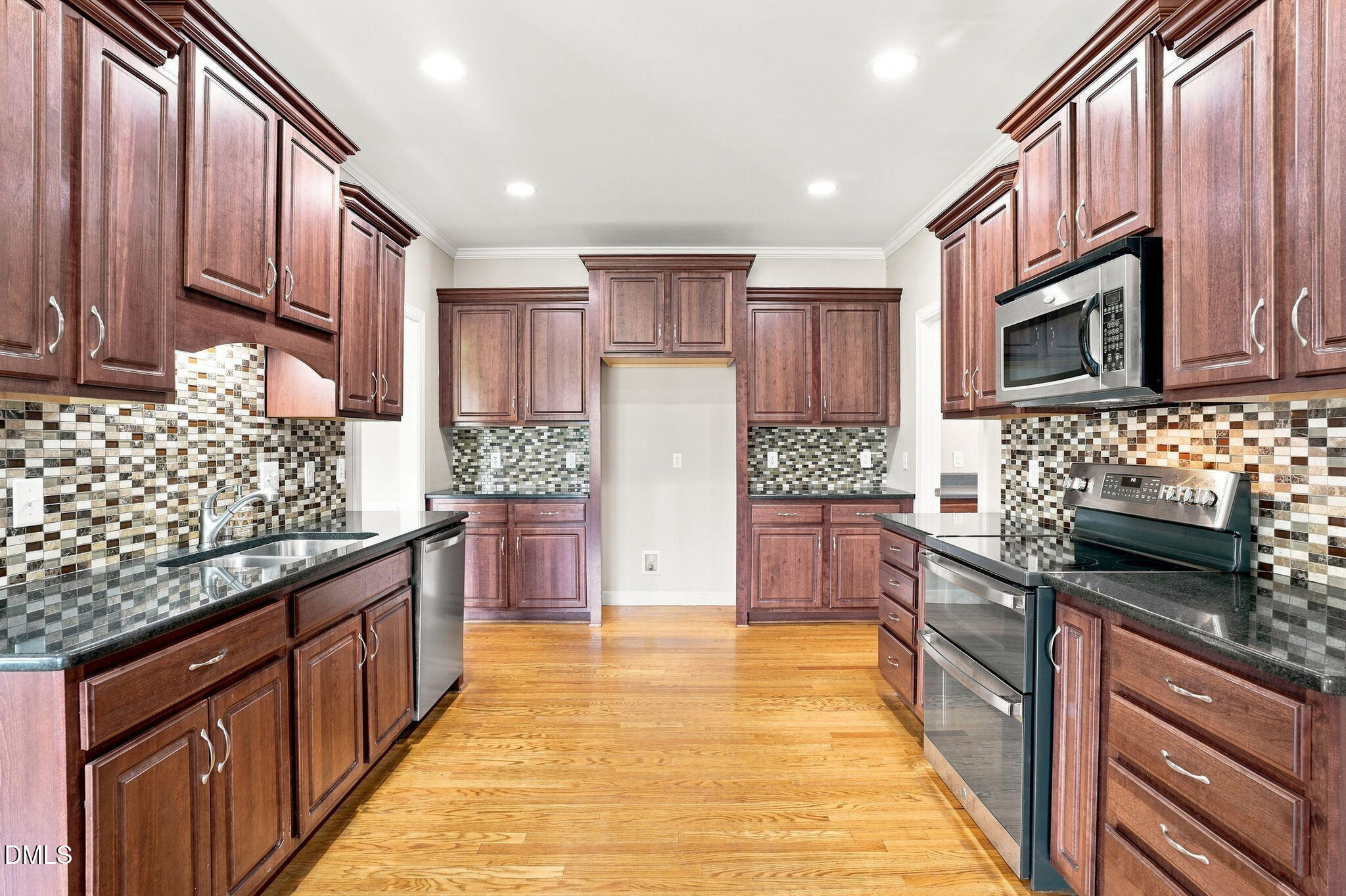 909 Gor An Farm Road Selma, NC 27576 - Photo 17 of 68 Kitchen 2