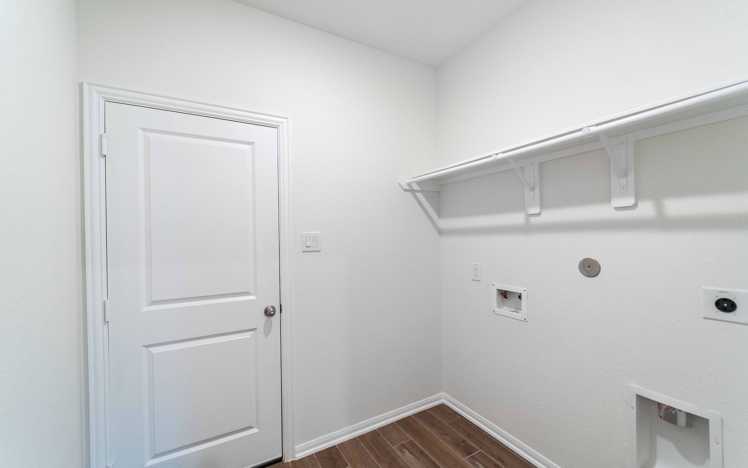 10656 Altitude Way Conroe, TX 77303 - Photo 15 of 30 a view of utility room