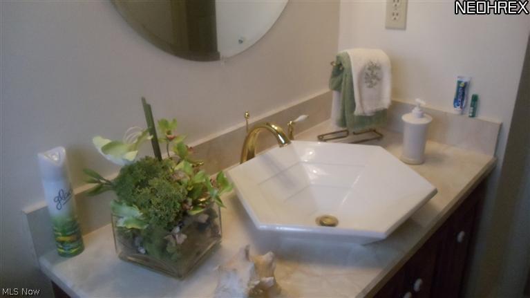 13328 Sheldon Road Brook Park, OH 44142 - Photo 10 of 25 Gallery Image 10