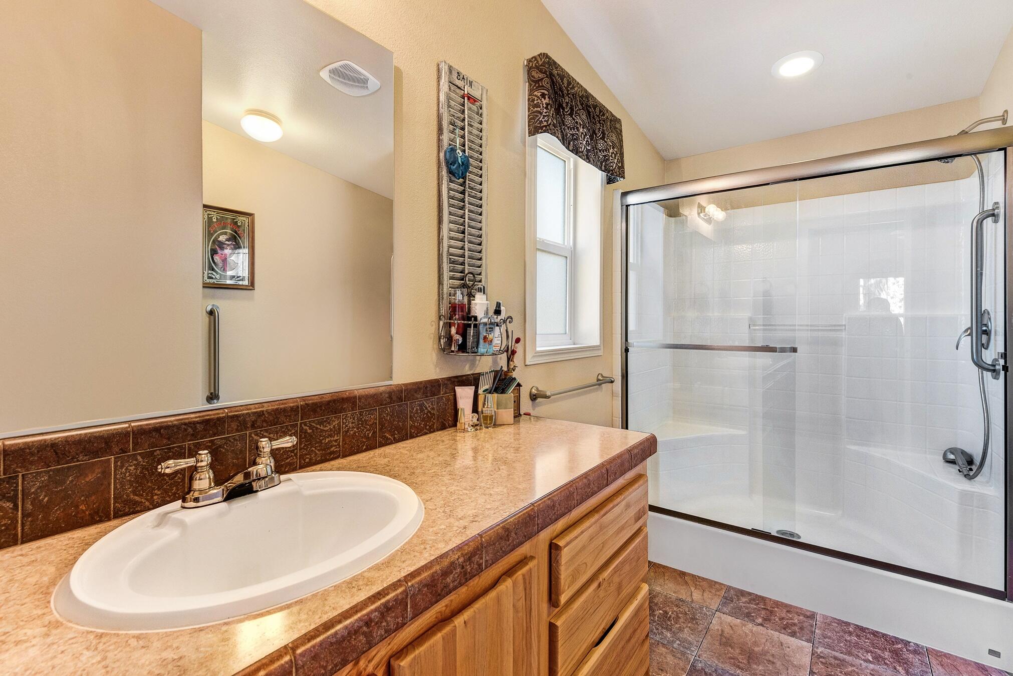 18555 Innes Market Road Bend, OR 97703 - Photo 32 of 52 32