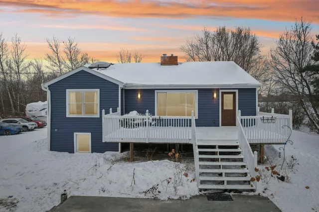 $425,000 | 6564 165th Street North, Hugo, MN 55038