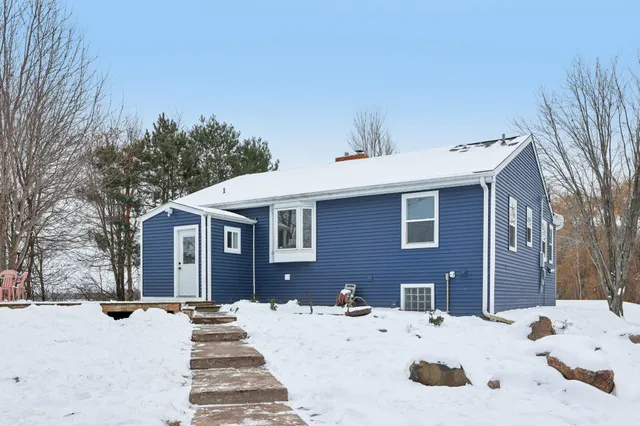 $425,000 | 6564 165th Street North, Hugo, MN 55038