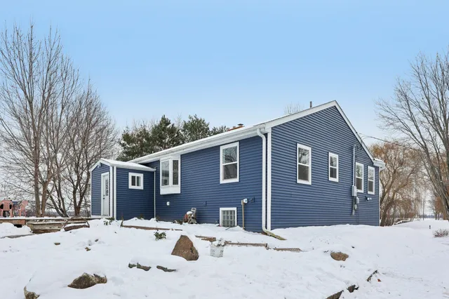 $425,000 | 6564 165th Street North, Hugo, MN 55038