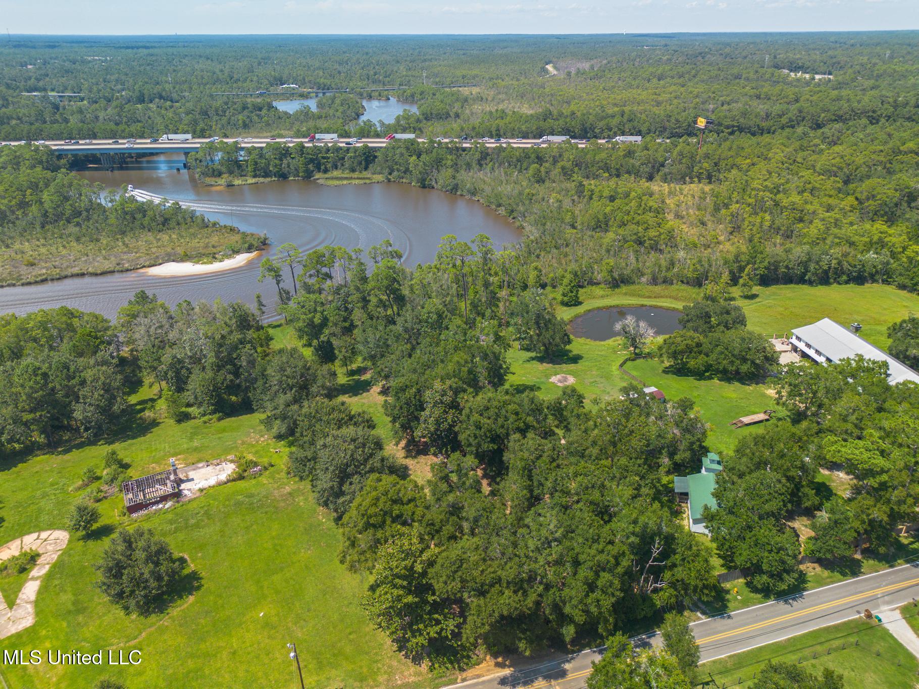Shorecrest Road Biloxi, MS 39532 - Photo 6 of 12 Shorecrest-4
