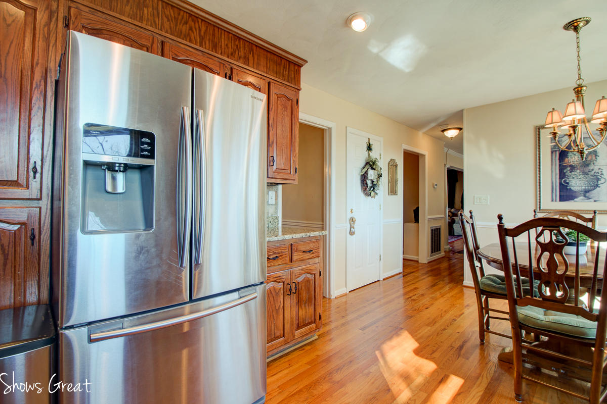 2748 Summit Ridge Road Northeast Roanoke, VA 24012 - Photo 22 of 29 _MG_7738_39_40