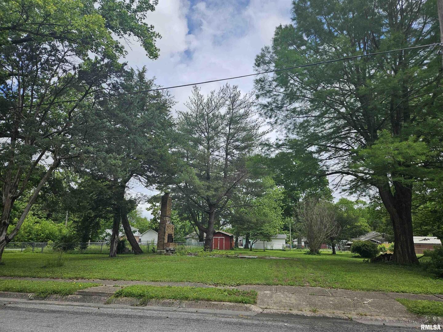 632 Madison Street Benton, IL 62812 - Photo 3 of 11