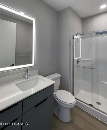 $1,300 | 1102 Castle Street, Unit 202, Wilmington, NC 28401