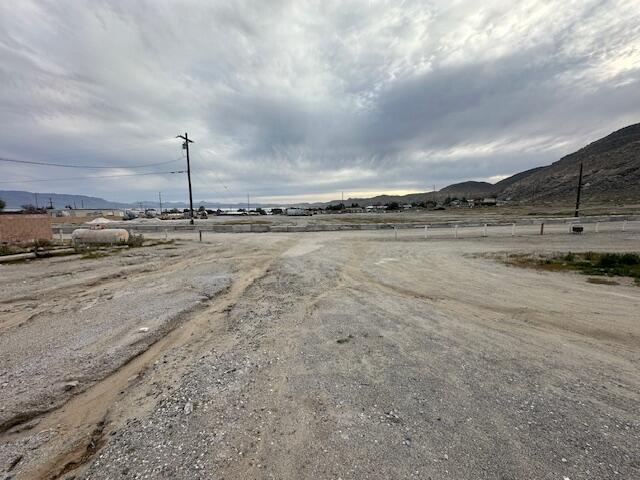 82615 4th Street Trona, CA 93562 - Photo 21 of 25 a view of a lake and mountain