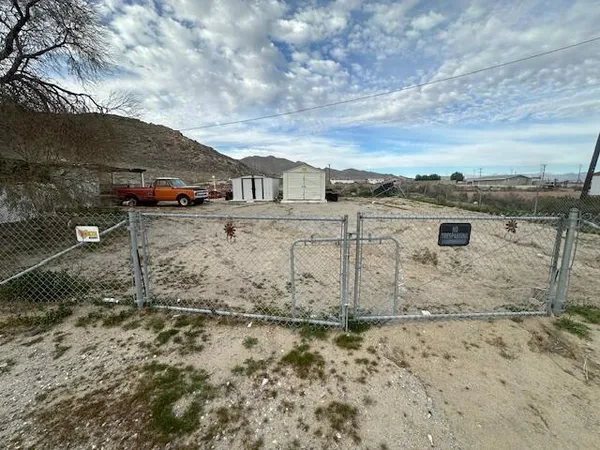 $45,000 | 82615 4th Street, Trona, CA 93562