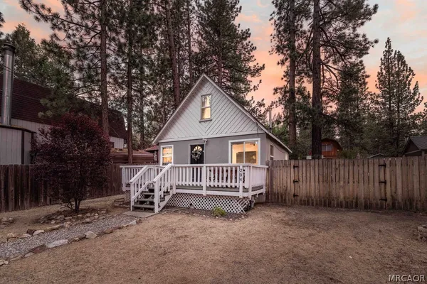 $379,900 | 204 West Mojave Boulevard, Big Bear City, CA 92314