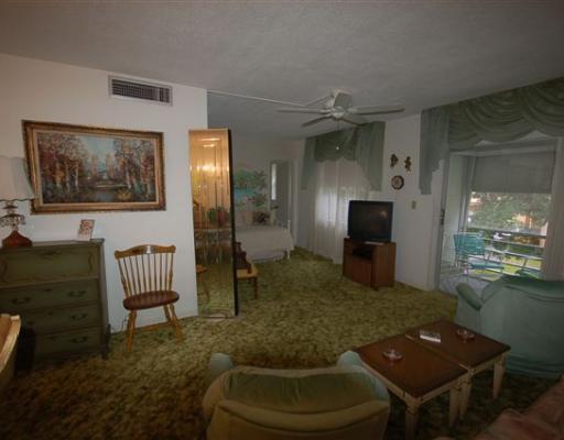 5401 Northwest 2nd Avenue, Unit 227 Boca Raton, FL 33487 - Photo 1 of 8 Primary Photo