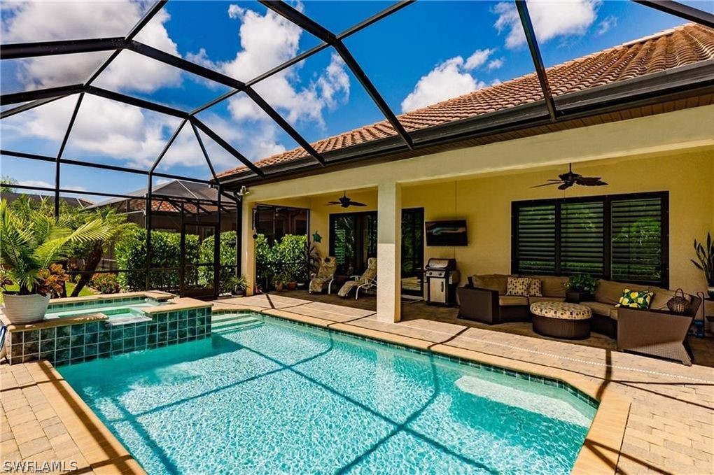 6652 Roma Way Naples, FL 34113 - Photo 3 of 33 Gallery Image 3