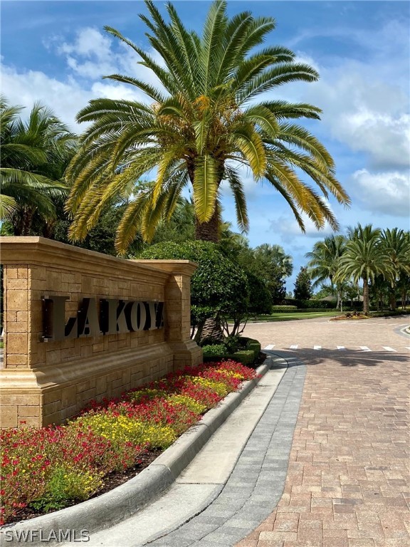 6652 Roma Way Naples, FL 34113 - Photo 4 of 33 Gallery Image 4