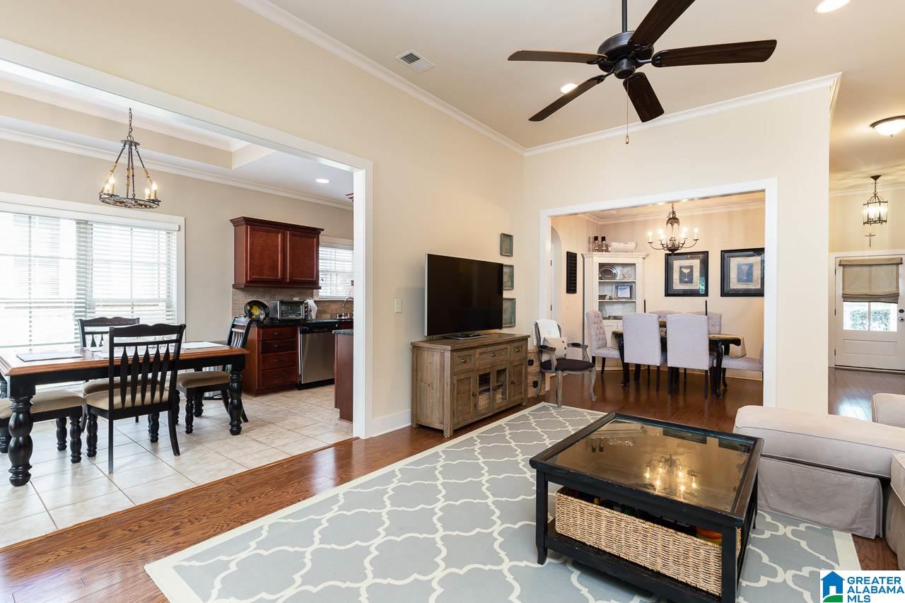 1196 Grants Way Birmingham, AL 35210 - Photo 10 of 32