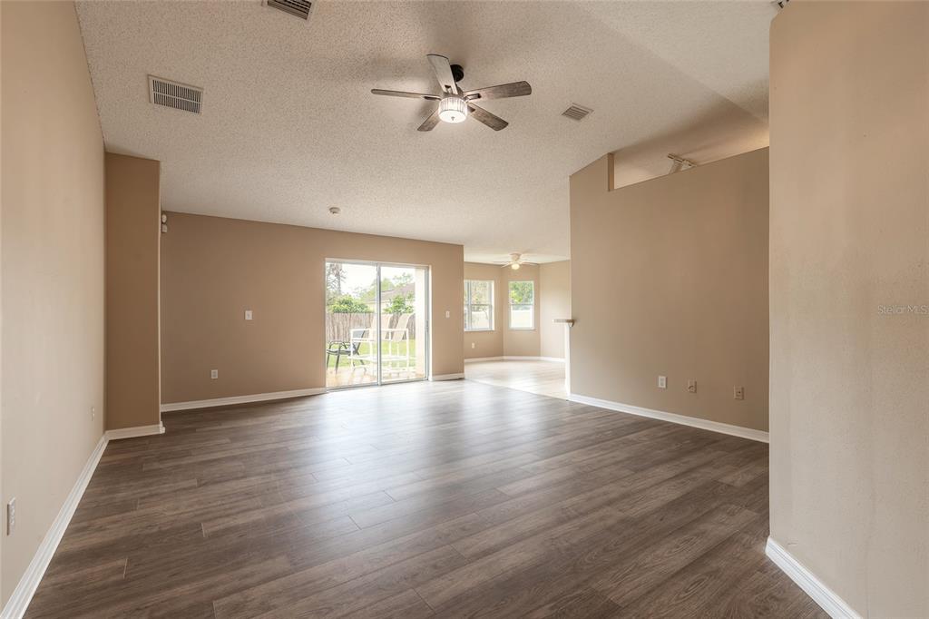 6 Roxboro Drive Palm Coast, FL 32164 - Photo 4 of 43