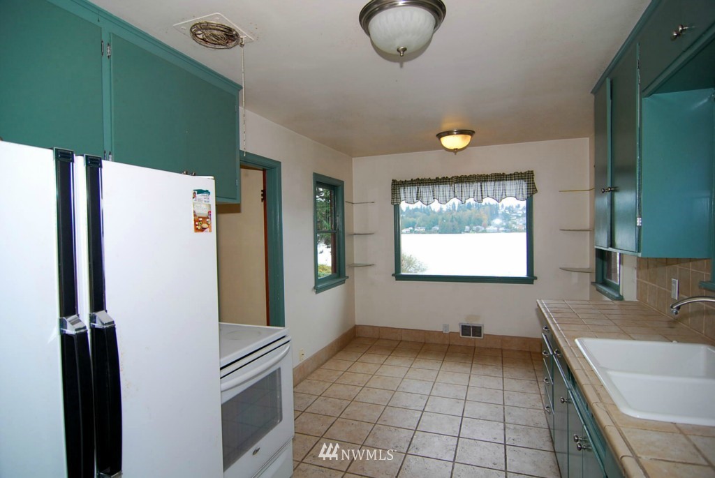 856 Kitsap Lake Road Northwest Bremerton, WA 98312 - Photo 7 of 13