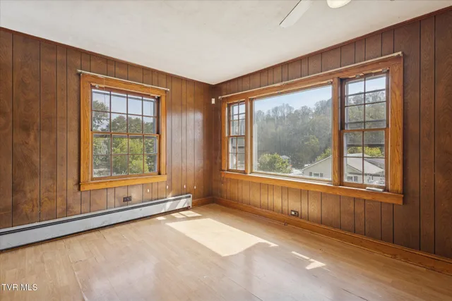 $169,000 | 279 Chapel Street, Weber City, VA 24290