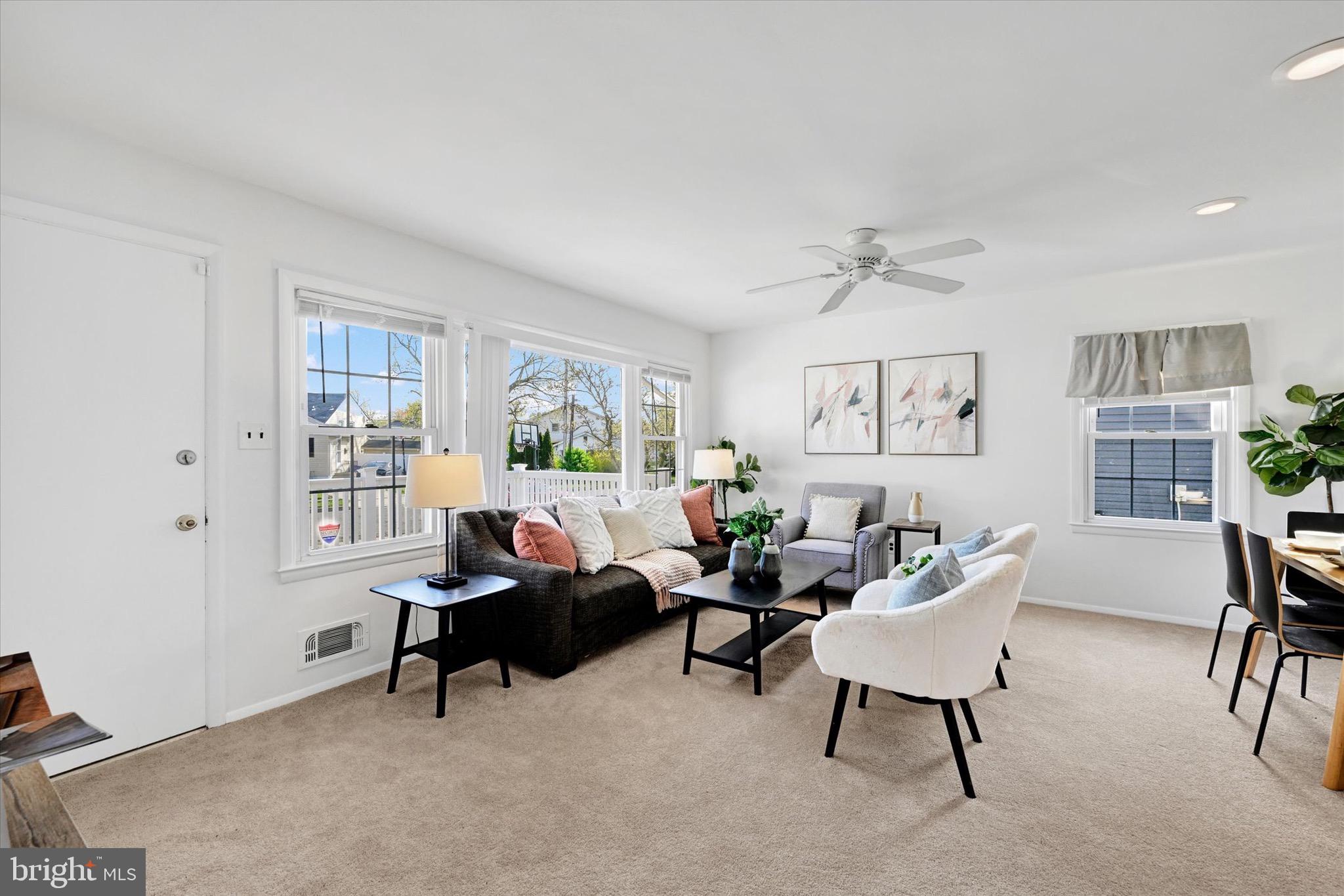 4419 Kendi Road Nottingham, MD 21236 - Photo 5 of 32 Living