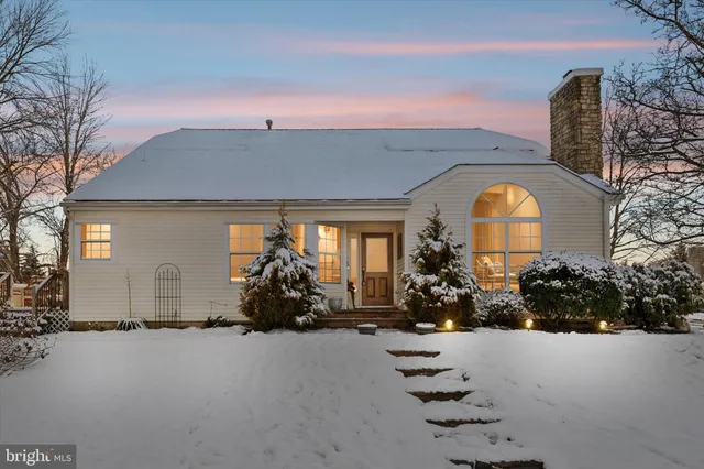 $540,000 | 44 Tudor Drive, Burlington, NJ 08016