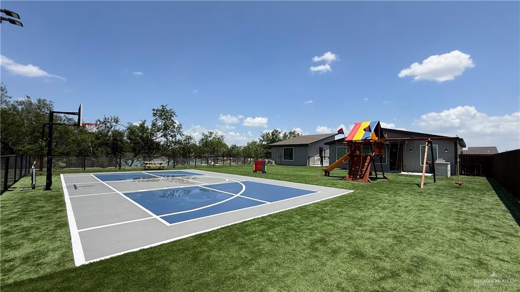 4013 Jenna Lane, Unit D Weslaco, TX 78599 - Photo 17 of 24 a view of a basket ball ground