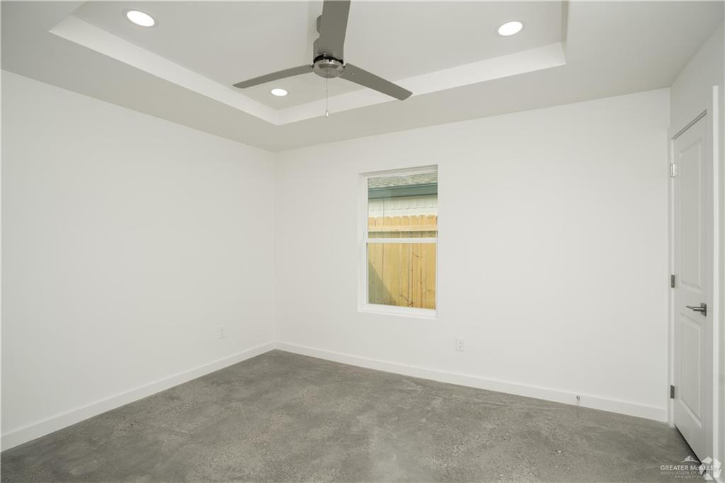 4013 Jenna Lane, Unit D Weslaco, TX 78599 - Photo 10 of 24 an empty room with a window