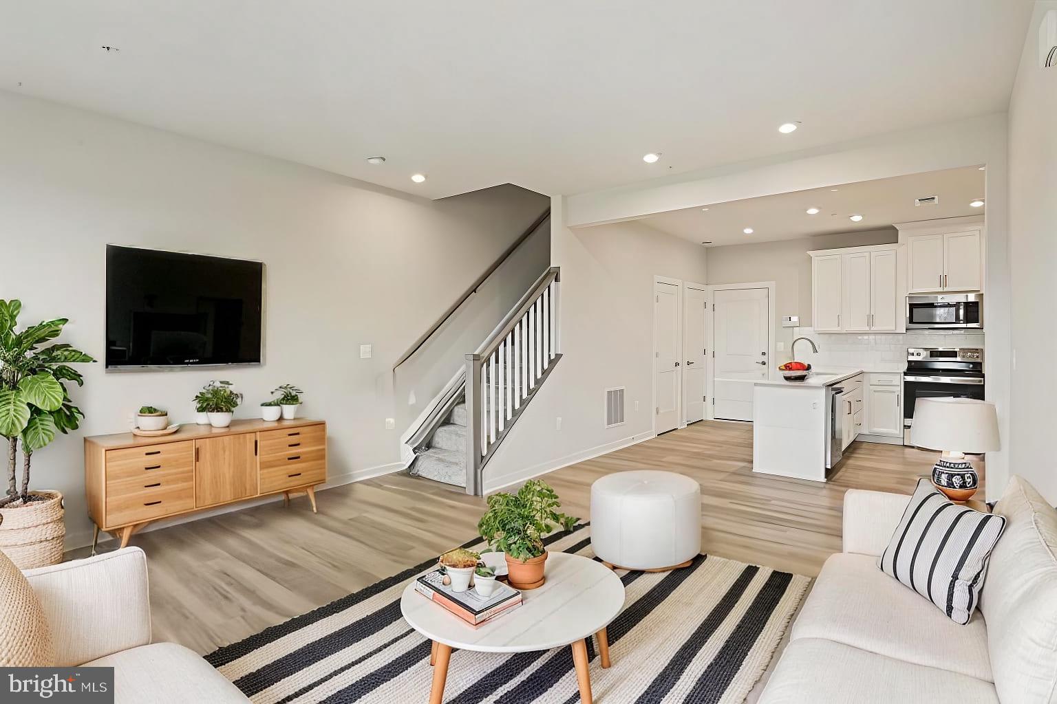 44488 Wolfhound Square Ashburn, VA 20147 - Photo 4 of 32