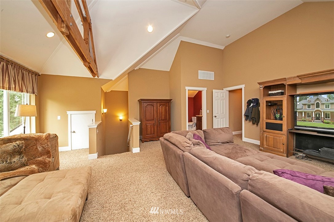 4046 Rachel Road Clinton, WA 98236 - Photo 35 of 40 Gallery Image 35