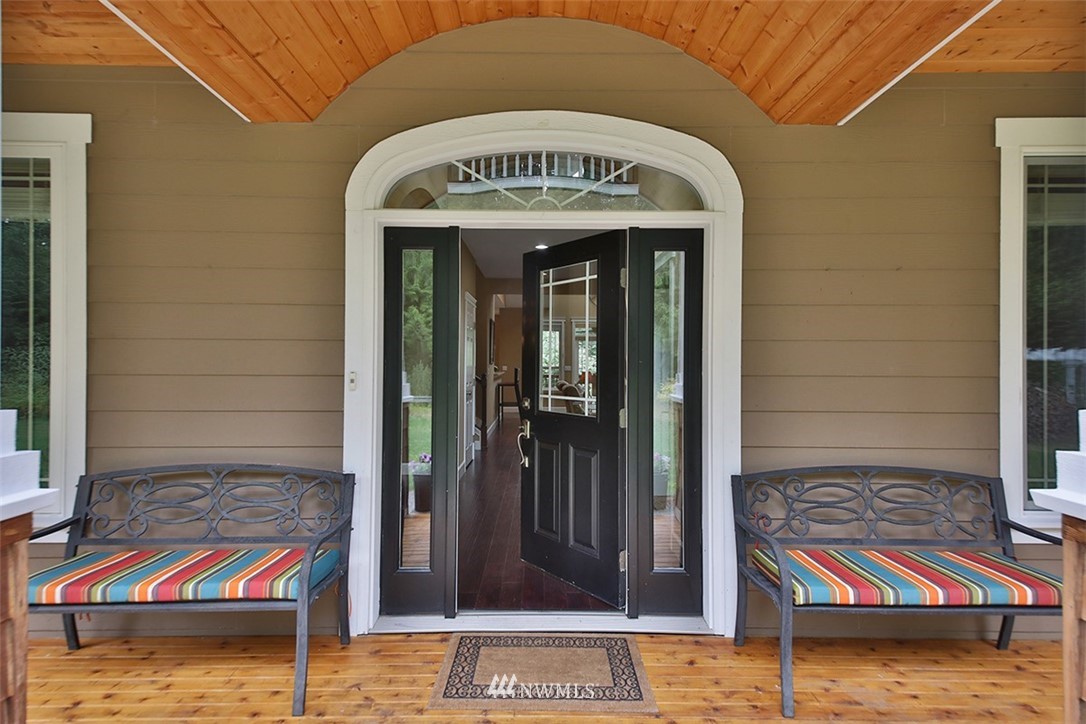 4046 Rachel Road Clinton, WA 98236 - Photo 7 of 40 Gallery Image 7