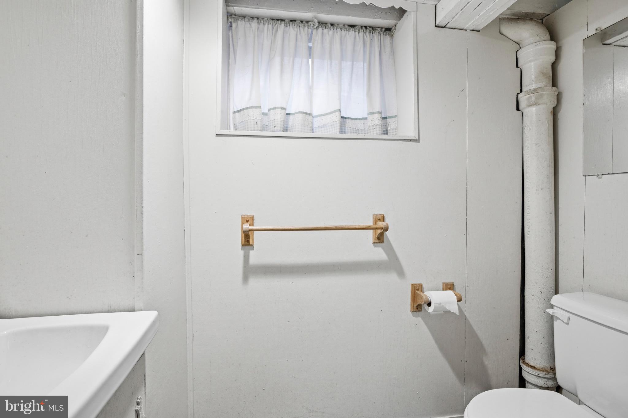 4221 Concord Road Aston, PA 19014 - Photo 25 of 31