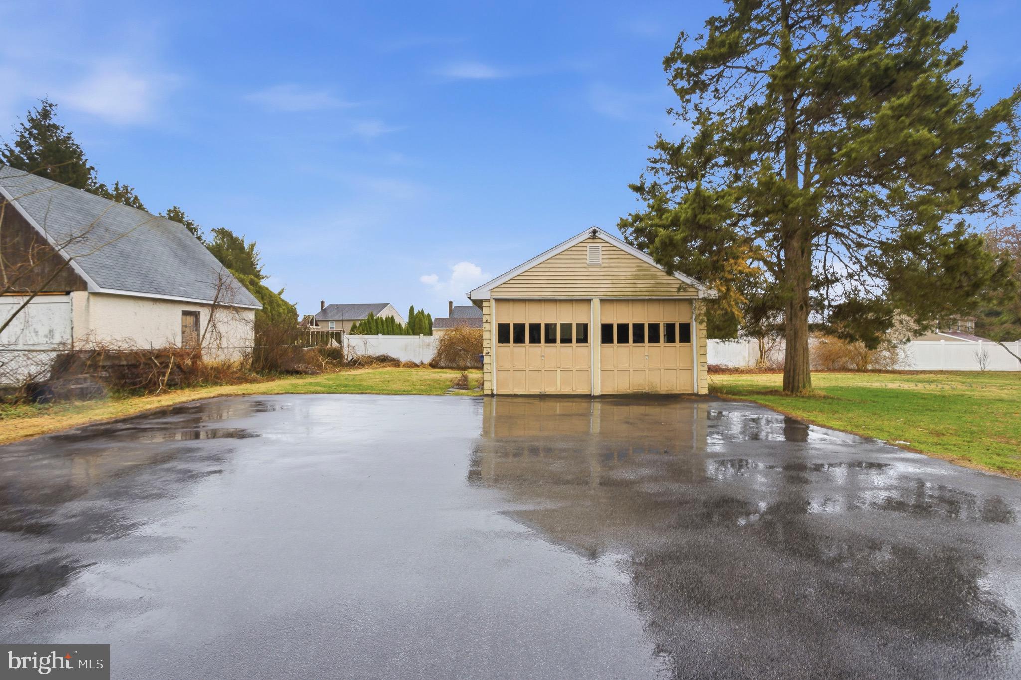 4221 Concord Road Aston, PA 19014 - Photo 29 of 31