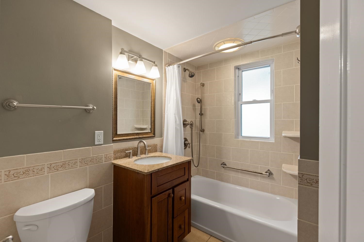 51 Wolcott Road, Unit 1 Brookline, MA 02467 - Photo 11 of 30 Gallery Image 11