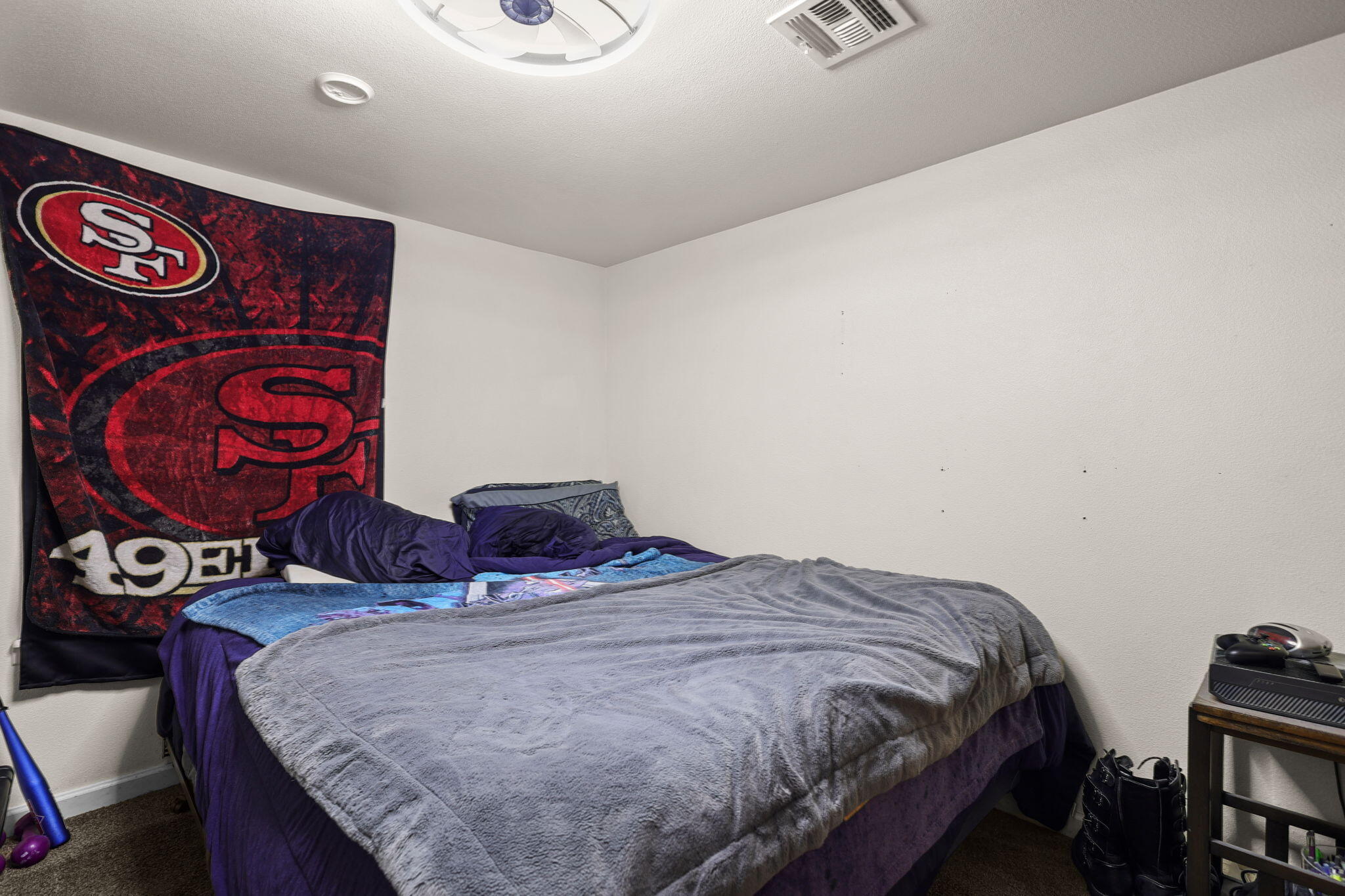 2820 Alfreda Way Redding, CA 96002 - Photo 11 of 27 Bedroom 1