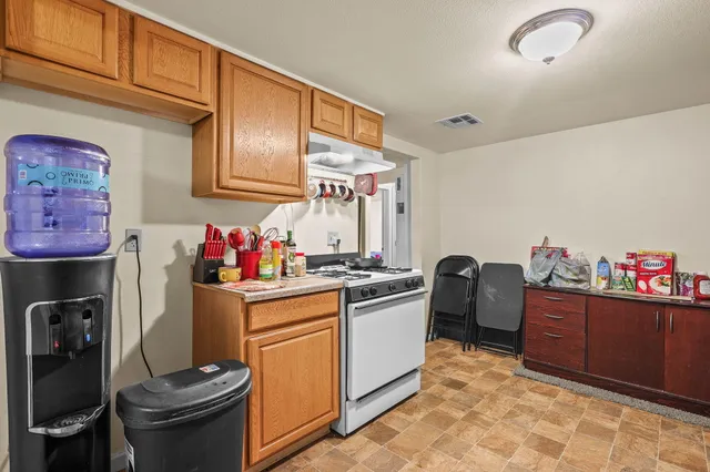 $229,900 | 2820 Alfreda Way, Redding, CA 96002