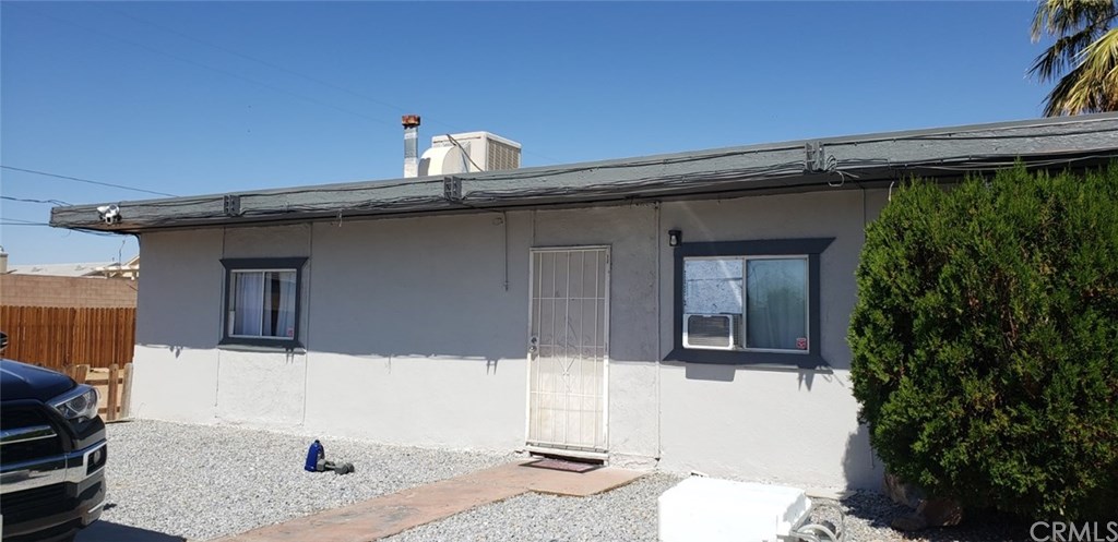 13222 Mohawk Road Apple Valley, CA 92308 - Photo 1 of 29